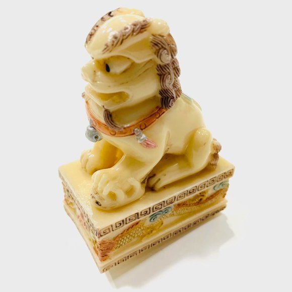 Foo Dog Hand Decorated Painted Resin Figurine Makers Mark - Picture 2 of 12